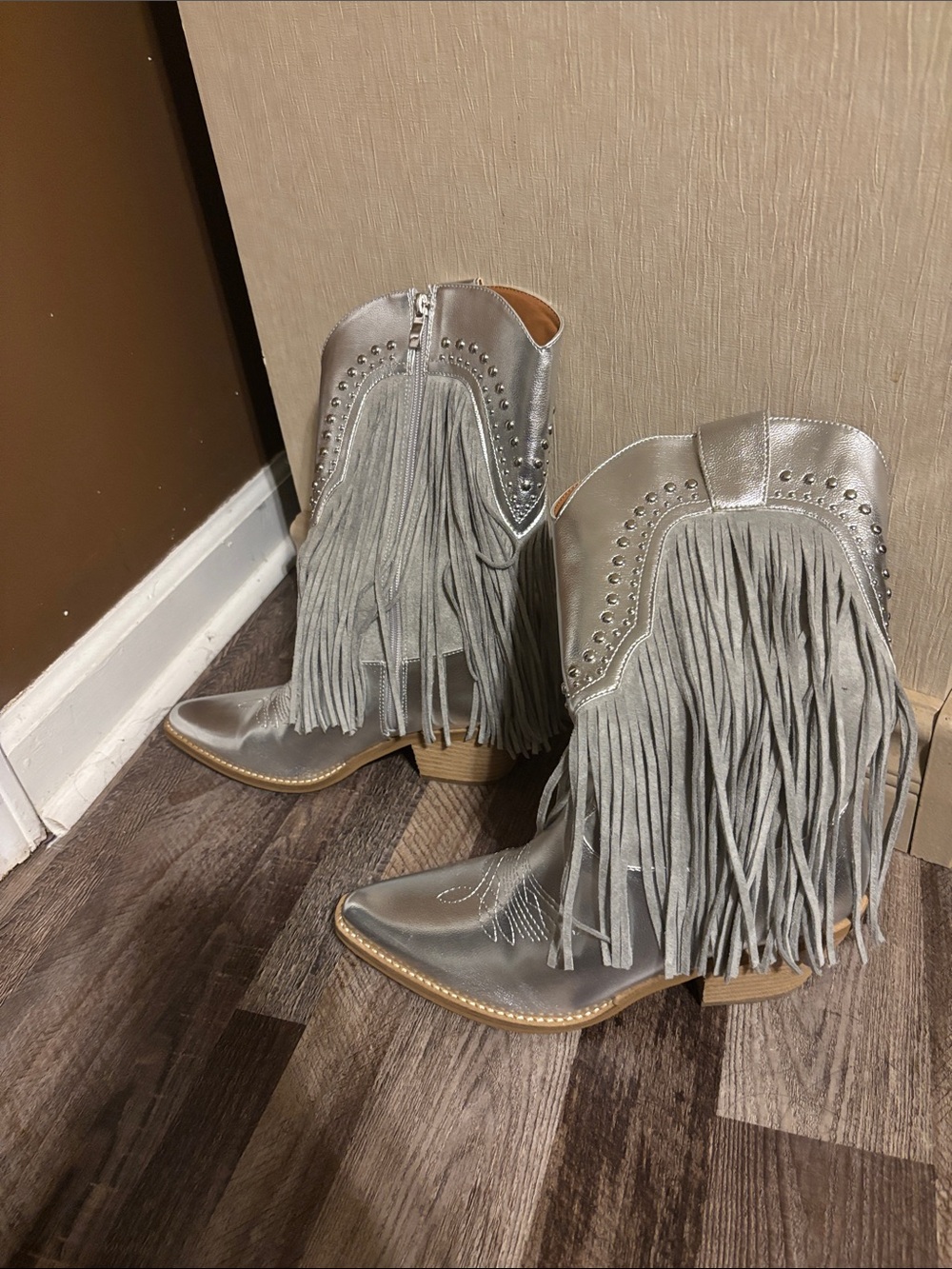 BEAST FASHION Silver Fringe Western Ankle Booties - Picture 3 of 6
